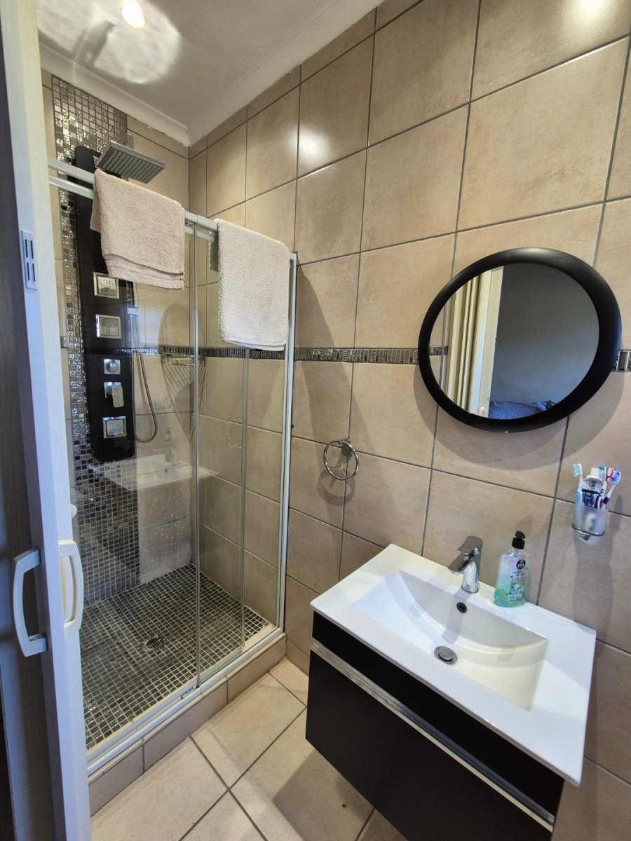 To Let 4 Bedroom Property for Rent in Universitas Ridge Free State